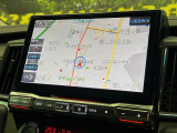 【BIG-X11インチナビ】人気の大画面BIG-Xナビを装備。専用設計で車内の雰囲気にマッチ!ナビ利用時のマップ表示は見やすく、テレビやDVDは臨場感がアップ!いつものドライブがグッと楽しくなります♪