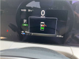 日産純正メモリーナビゲーションです♪目的地まで案内するナビゲーション機能の他にフルセグ画質で楽しめるTVやBluetooth Audioなど多彩な機能が満載で運転を快適にサポートしてくれます☆