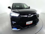【LEDヘッドランプ】・・・消費電力の少ないLEDヘッドランプ。点灯してすぐに最大光量を発揮するのでトンネルなど周囲が急に暗くなった場合でも安心。