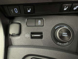 シガーソケット用の充電器が使用可能です!