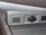シガーソケット用の充電器が使用可能です!