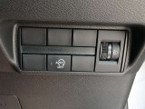 信号待ちなどで停車したらエンジンを自動停止。ガソリンを節約するアイドリングストップ付きです!
