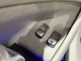 総在庫で600台ほどの取り扱いがございます。NETに掲載のない車両でも、当社デモカー使用の車両やメーカーで使用していた車両などもご紹介ができます。新型モデルもお気軽にお問合せ下さいませ。