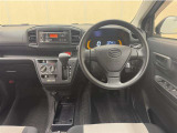 運転しやすいインパネ周りです。見やすいレイアウトで快適なドライブをサポートします☆☆