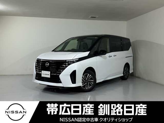セレナ 1.4 e-4ORCE ハイウェイスターV 4WD