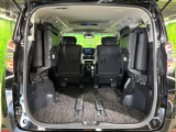 【パワーバックドア】スマートキーや運転席のボタンを押すだけでリアゲートが自動で開閉します!荷物を持っている時や、高い位置にあるバックドアを閉める際に便利な機能です♪