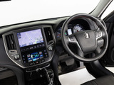 使いやすさや安全性を追求したステアリング周り!高級車ゆえにスイッチ類が多いのも特徴ですね!考え尽くされた配置ですぐに使いこなす事が出来ますのでご安心下さい!是非、体感してみて下さい!!