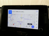 純正ナビを装備。タッチパネル式で使いやすく、お出かけもラクラクです。