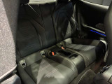 車両は屋内展示しておりますので天候に関係なくごゆっくりコンディションご確認頂けます。車両を倉庫へ保管している場合が御座いますのでご来店前に在庫確認頂けると幸いです。TEL072-784-8800