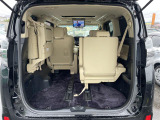 【ラゲッジスペース】展示車両のシートアレンジなど実際にお使いになるシチュエーションを想像しながらご覧いただけます♪