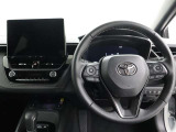 運転席から見たハンドルダッシュまわりになります。