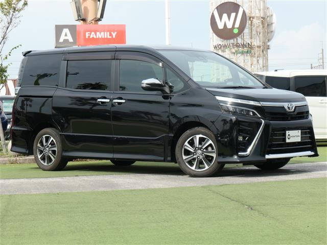 トヨタ ヴォクシー 