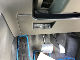 ビルトインタイプの【ETC】で見た目もスッキリ。高速道路の利用にとても便利です。