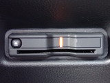 ■【ETC車載器】が装備されています。セットアップをしてお渡しとなり、ETCカードを差し込むだけで高速道路の利用が可能です。