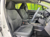 運転席シート廻りは使用感も少なく、良好な状態となっています。前オーナー様が丁寧に使っていたことがよくわかりますね。