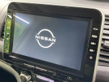 【大画面ナビ】人気の大型10インチナビを装備。存在感のある大画面はインパクト大!ナビ利用時のマップ表示は見やすく、テレビやDVDは臨場感がアップ!いつものドライブがグッと楽しくなります♪