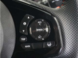 ◆アダプティブクルーズコントロール◆予め設定した車速内でクルマが自動的に加減速。前走車との適切な車間距離を維持しながら追従走行します。【LKAS】車線維持支援システムでステアリング操作を支援。