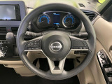 【ステアリングスイッチ】運転中、前方から目線をそらすことなく、オーディオ等の操作が可能な便利機能!安心&快適なドライブを演出してくれます♪