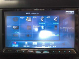 嬉しい装備です♪フルセグTV・DVD再生・Bluetoothオーディオに対応しています!!