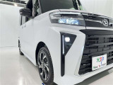 フォグランプ装着車です。暗い夜道の車両前方を明るく照らします