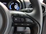 レーダークルーズコントロール(全車速追従機能付)付きです。車速に応じて追従支援してくれるので、ロングドライブも快適です。詳細は販売店スタッフまでおたずねください。
