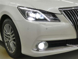 LEDヘッドライトです。デザイン性がよくとても明るいので、夜間の走行や悪天候でも安心です。しかも長寿命!