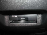 ビルトインETC2.0 インストルメントパネルのデザインにフィットするETCです。
