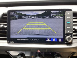 バックも安心のバックカメラ付いています。バックカメラがあると、いつでも安全にバックできますね。死角も減ります。