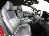 ゆったり室内で運転もしやすいです♪使い勝手の良い配置も考えられています!!