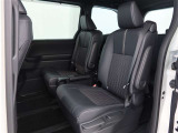 ゆとりある広々とした車内空間は、ドライブを始め買い物やレジャーなど、幅広く活躍します。一人でもみんなとでもお出かけを楽しみましょう!