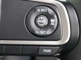 全車速追従機能付ACC(アダプティブクルーズコントロール)を採用し、走行中に先行車の様子を検知しながら、設定した車速の範囲内で先行車との距離のキープを支援します。