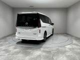 セレナ 1.4 e-4ORCE ハイウェイスターV 4WD 