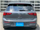弊社顧客様からの下取車でございます。低走行、グッドコンディションのGOLF TDI ACTIVE ADVANCE PLATINUM EDITIONが新入庫致しました。ボディーカラーは人気のドルフィングレーメタリックです。