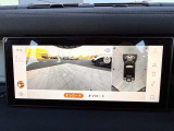 3Dサラウンドカメラ(360&deg;カメラ)で全方位の死角となる部分や発進時・駐車時・細い路地からの運転などカメラを通してモニターで確認することが可能です。