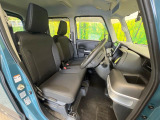 運転席シート廻りは使用感も少なく、良好な状態となっています。丁寧に使われていたことがよくわかりますね。