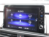 ナビゲーションは純正10インチメモリーナビ(VXU-217DYi)を装着しております。AM、FM、CD、DVD再生、Bluetooth、音楽録音再生、フルセグTVがご使用いただけます。