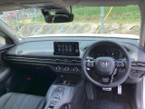 フロントガラスが大きく、ワイドな視界で運転もしやすくなるように設定されています。