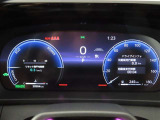 見やすいメーターパネルで安全運転のお役に立ちます!!