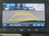 バックカメラ付き☆駐車の際に死角が確認でき安心です☆