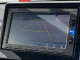■バックカメラ■ガイドラインが表示されるので、バック駐車が苦手な方でも安心です!ギアをリバースに入れれば自動的に切り換わりますので、面倒な操作も不要です♪狭い駐車場もお車を傷つけず安心ですね!