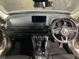 安全運転と情報操作を両立する運転席まわり。さまざまな情報を扱いながら正しい姿勢で安全に運転できることを追求したコックピット!