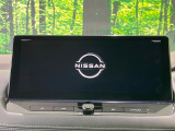 【メーカー純正12.3型ナビ】インテリアに溶け込むスタイリッシュな「専用設計」メーカーナビを装備♪視認性や操作性など基本性能にも優れ、より上質なカーライフをお楽しみいただけます。