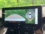 【パノラミックビューモニター】専用のカメラにより、上から見下ろしたような視点で360度クルマの周囲を確認することができます☆死角部分も確認しやすく、狭い場所での切り返しや駐車もスムーズに行えます。