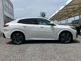 ★BMWエマージェンシーサービス:24時間、様々なトラブルの応急処置のアドバイス、出張修理やレッカー手配、お客様の交通手段やホテルの確保、そして場合によっては、その費用までをも負担するというサービスで
