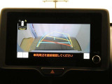 バックガイドモニターで、後方を確認しながら安心して駐車することができます。運転初心者も熟練者も必須の機能ですよ!