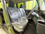 運転席シート廻りは使用感も少なく、良好な状態となっています。丁寧に使われていたことがよくわかりますね。