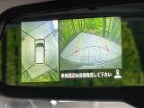 【アラウンドビューモニター】専用のカメラにより、上から見下ろしたような視点で360度クルマの周囲を確認することができます☆死角部分も確認しやすく、狭い場所での切り返しや駐車もスムーズに行えます。