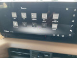 TV視聴や、音楽機器の接続など多彩なナビです。ドライブも退屈なく楽しめますよ!