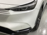 LEDヘッドライトは、点灯の瞬間から最大光量を発揮し、突然暗くなるトンネルなどでの安定感を高めます。