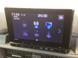 ナビ機能だけでなく、フルセグ、Bluetooth、DVDとCD再生などのオーディオ機能がついています!
